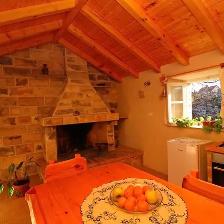 דירה Stone House Harmony - One Bedroom Holiday With Patio And Garden View