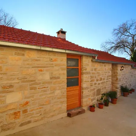 דירה Stone House Harmony - One Bedroom Holiday With Patio And Garden View